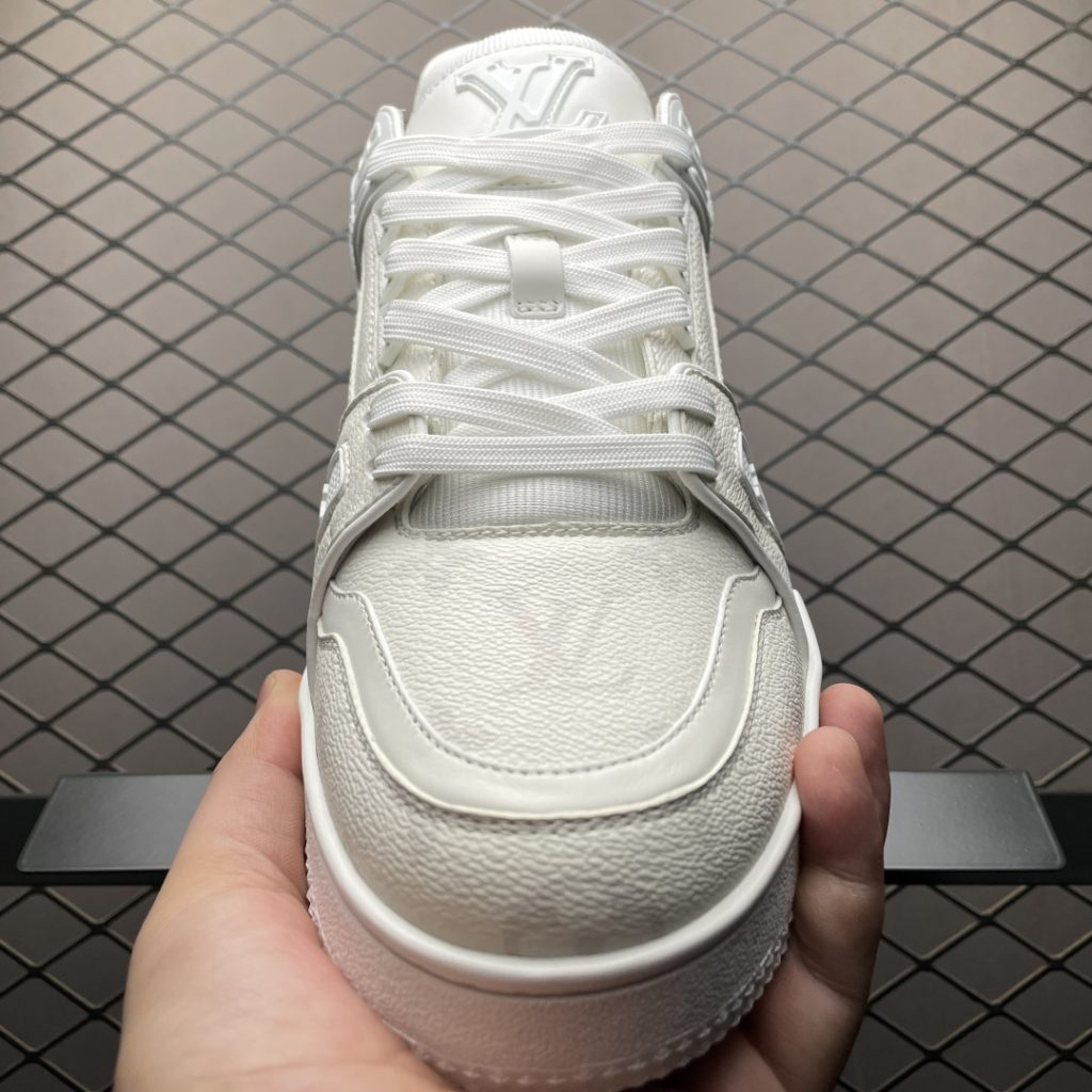一万多一双的 LV路易威登 Trainer系列板鞋，值不值购买？插图2