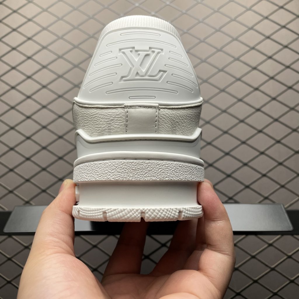 一万多一双的 LV路易威登 Trainer系列板鞋，值不值购买？插图5