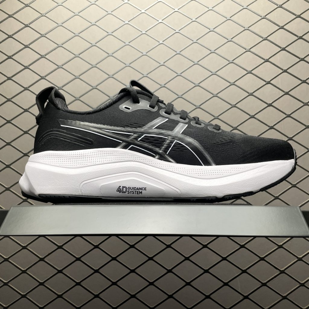 当复古跑鞋穿上夜行衣:ASICS GEL-NYC 黑白风暴插图 当复古跑鞋穿上夜行衣:ASICS GEL-NYC 黑白风暴插图