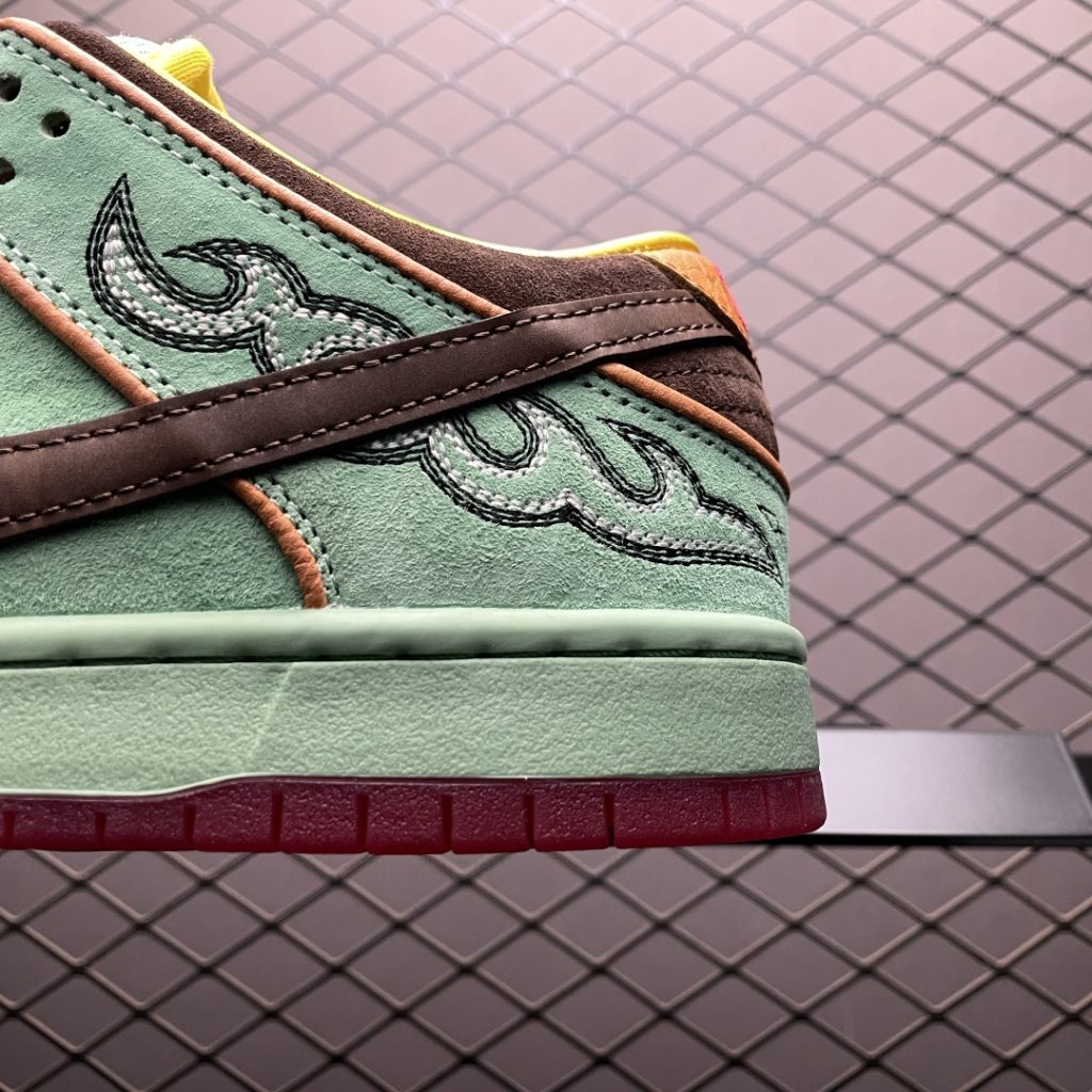 纯原 NK SB Dunk Low ” Shenron ” 黑人月 低帮运动休闲板鞋插图3