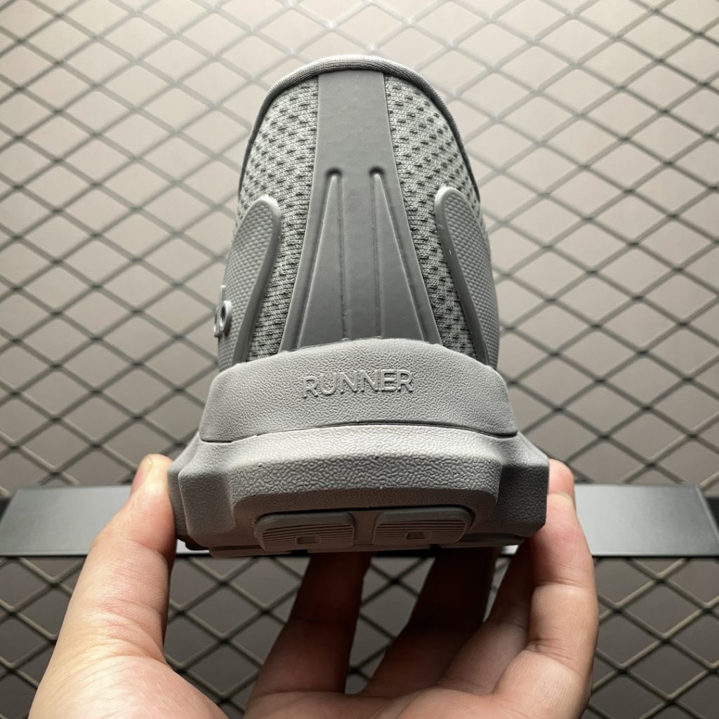 纯原 欧美超火 alo yoga Runner 网面低帮休闲跑步鞋A0590U插图1
