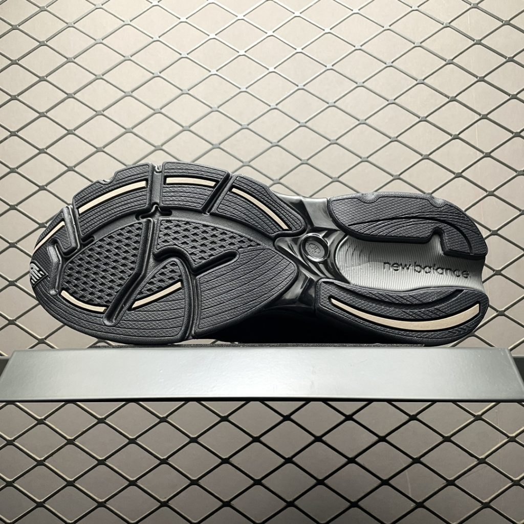New Balance 新百伦 U2010TTB 复古休闲慢跑鞋插图3