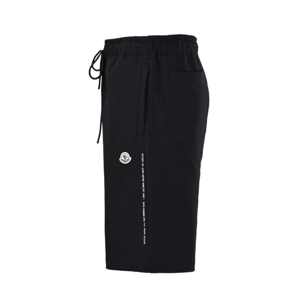 MONCLER蒙口MC X 藤原浩 联名款徽章短裤 采用100%纯棉打造插图1