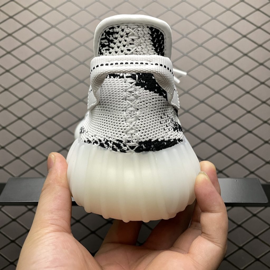 OG纯原版本 AD 阿迪 Yeezy Boost 350V2 ” Zebra ” 侃爷椰子 白斑马插图3