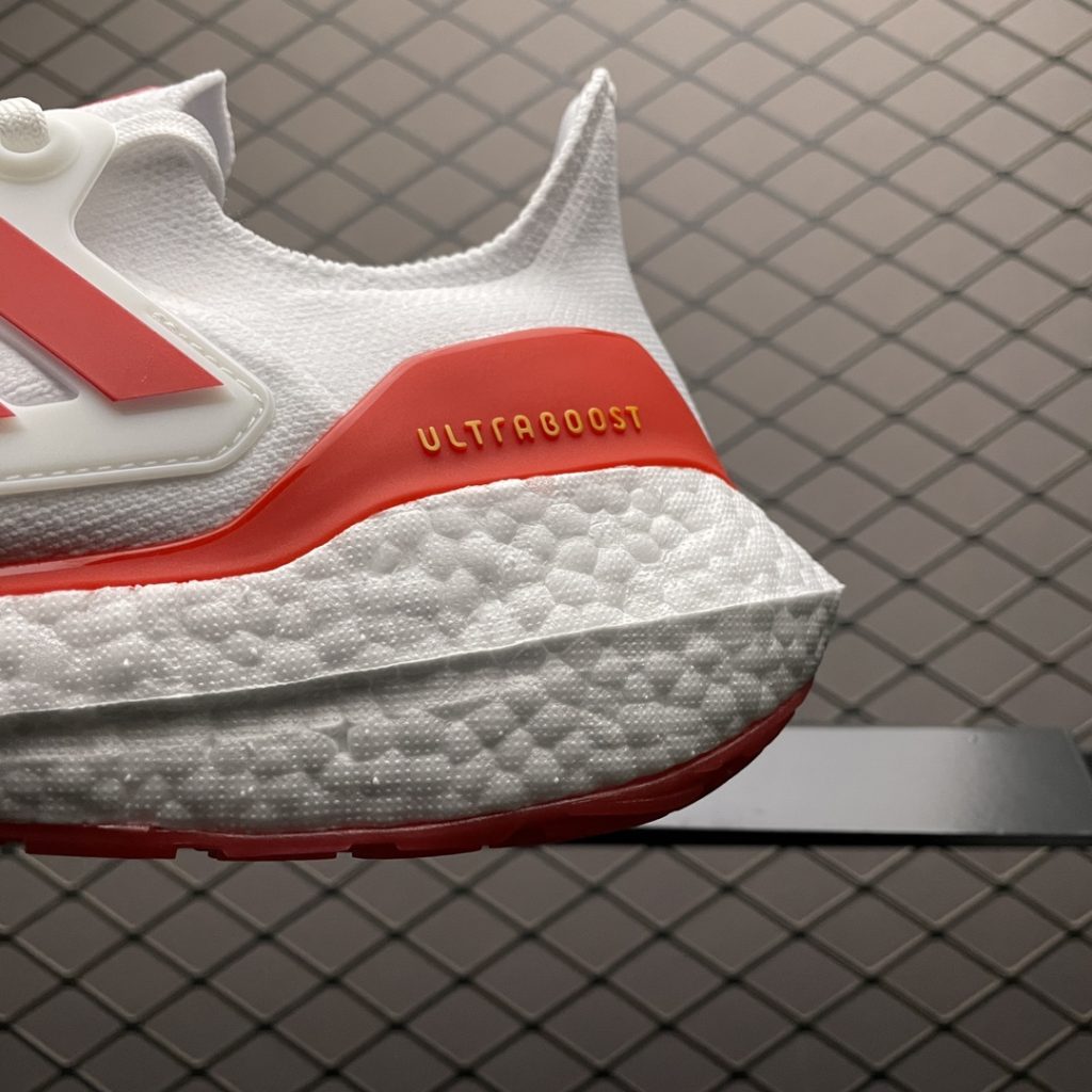 完全被ultraboost俘获，Adidas UB23最强跑鞋插图4