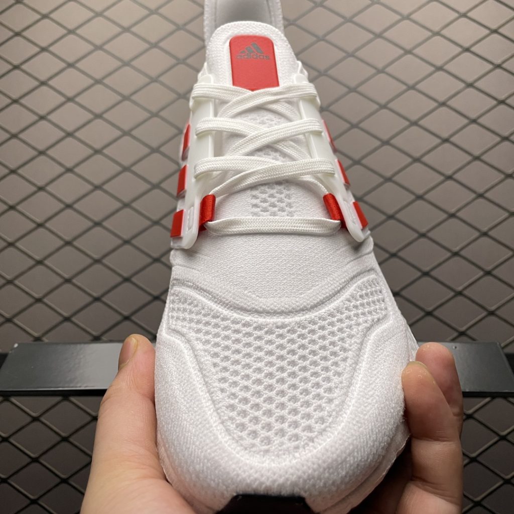 完全被ultraboost俘获，Adidas UB23最强跑鞋插图2