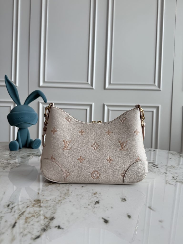 Boulogne手袋以同色美学重绎经典Monogram Empreinte皮革挎包手提包插图1