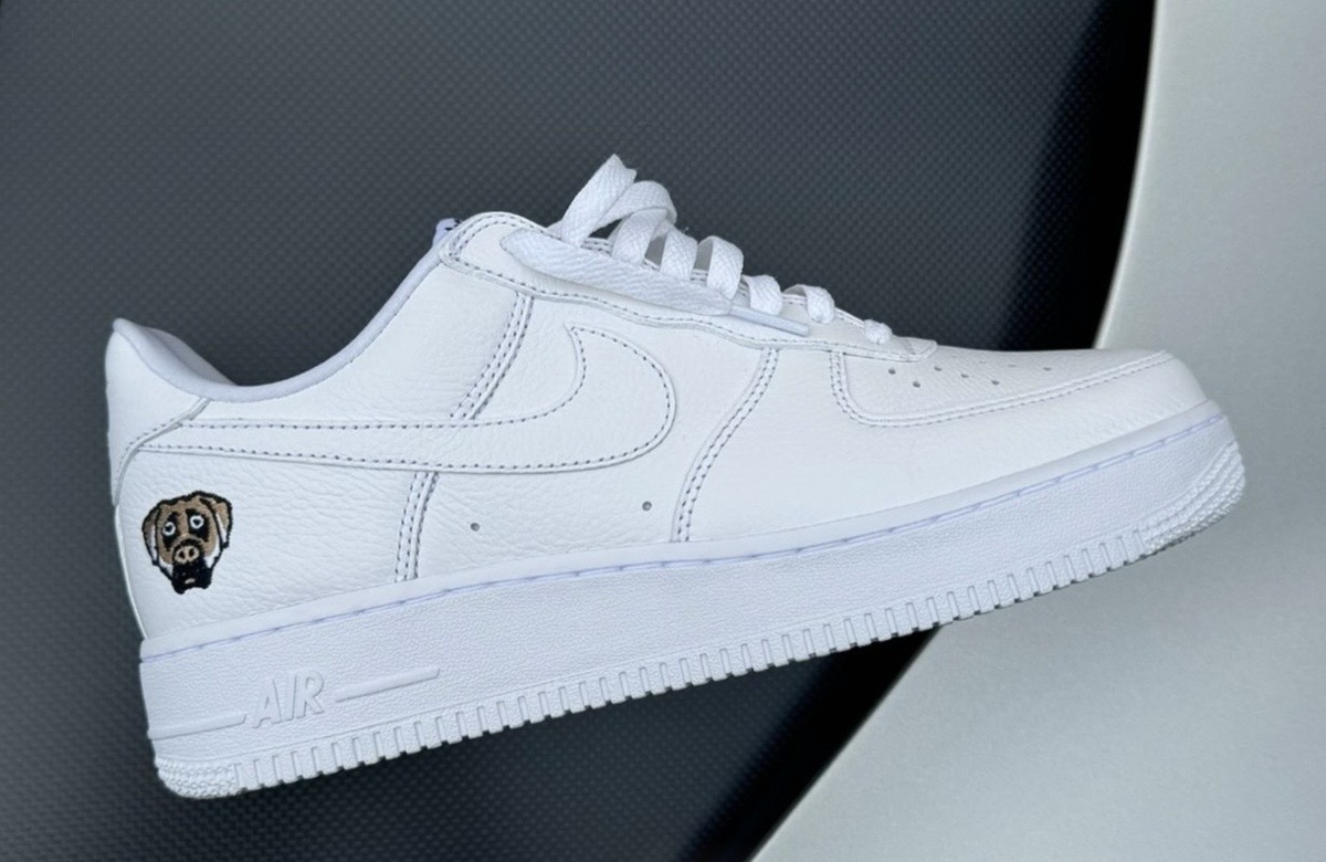 VICTOR 携手 NIKE 推出限量版 AIR FORCE 1 LOW 小白鞋纪念 NIGO 新专辑缩略图