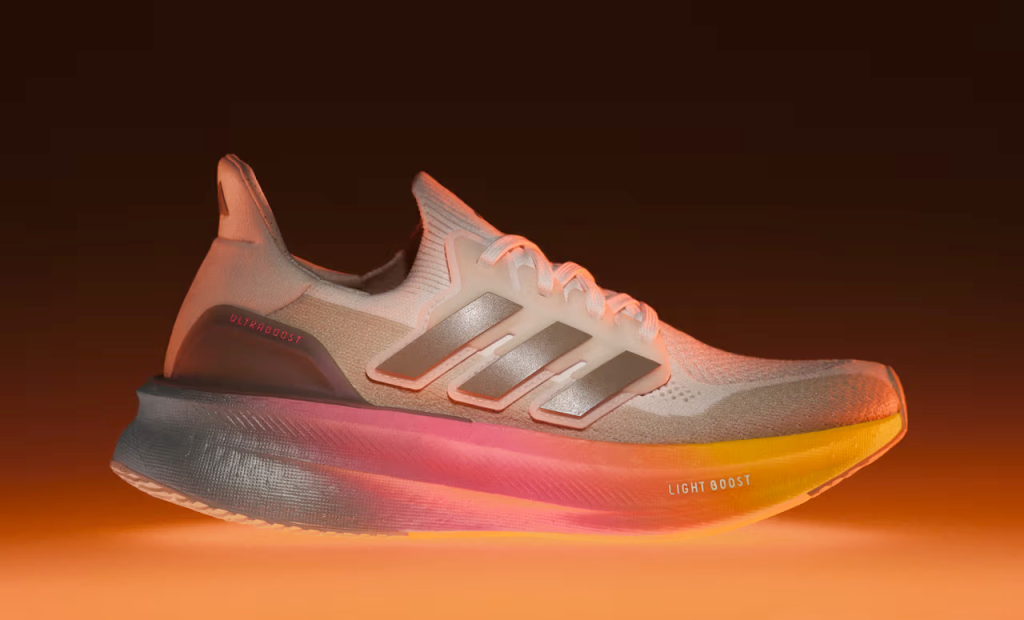 阿迪达斯重磅推出 UltraBOOST 5 全新世代跑鞋，以突破性科技和精湛设计插图