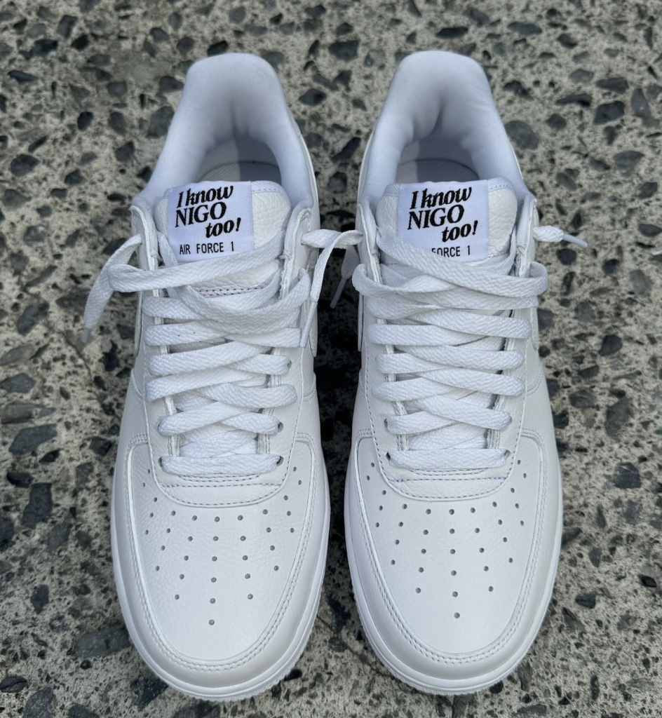 VICTOR 携手 NIKE 推出限量版 AIR FORCE 1 LOW 小白鞋纪念 NIGO 新专辑插图2