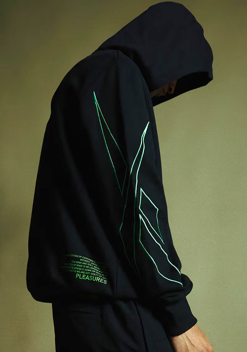 Reebok x PLEASURES 全新联名系列「Not Guilty」正式登场致敬嘻哈文化，倡导美国大麻合法化缩略图