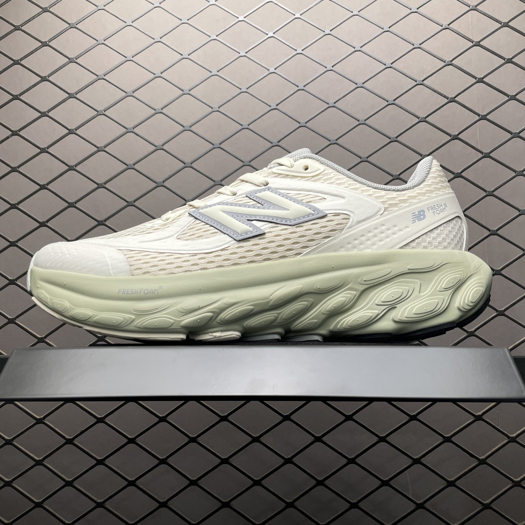 New Balance TRN 新百伦 UTRNWA 运动休闲跑步鞋缩略图 New Balance TRN 新百伦 UTRNWA 运动休闲跑步鞋缩略图