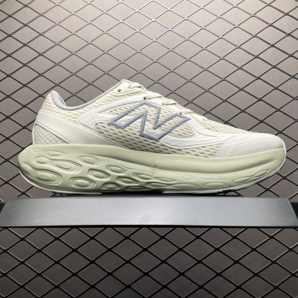New Balance TRN 新百伦 UTRNWA 运动休闲跑步鞋插图 New Balance TRN 新百伦 UTRNWA 运动休闲跑步鞋插图