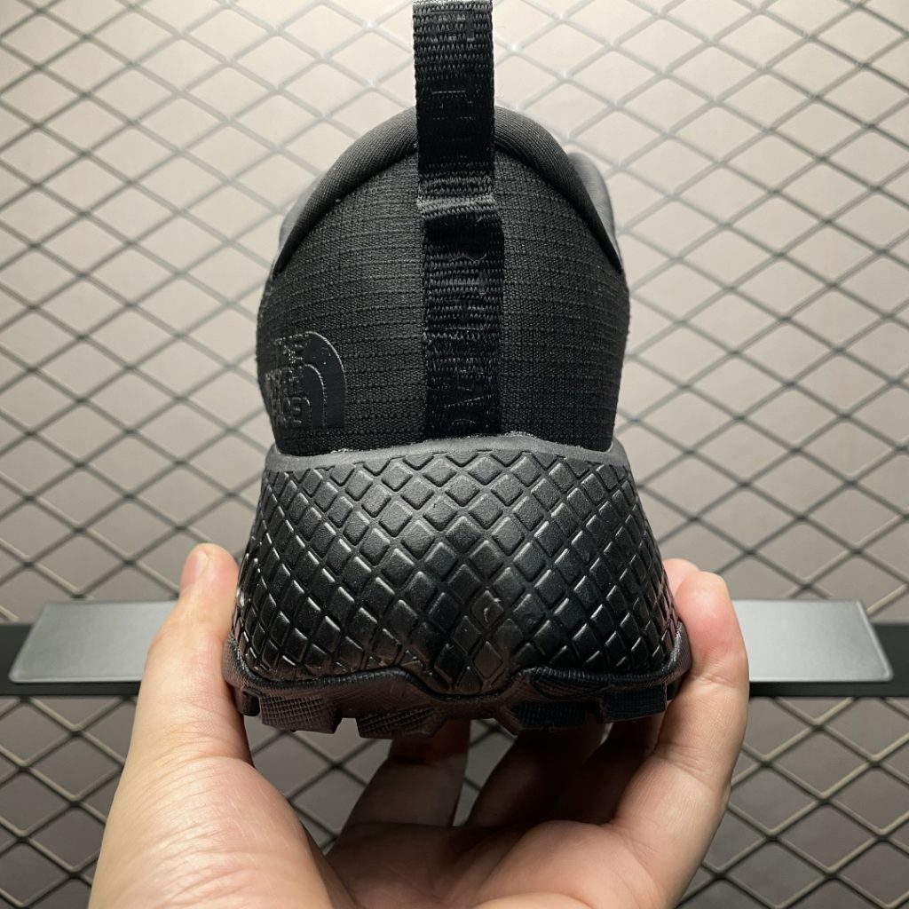 The North Face 北面 Thermoball 舒适百搭防滑耐磨 低帮 越野跑步鞋插图1 The North Face 北面 Thermoball 舒适百搭防滑耐磨 低帮 越野跑步鞋插图1