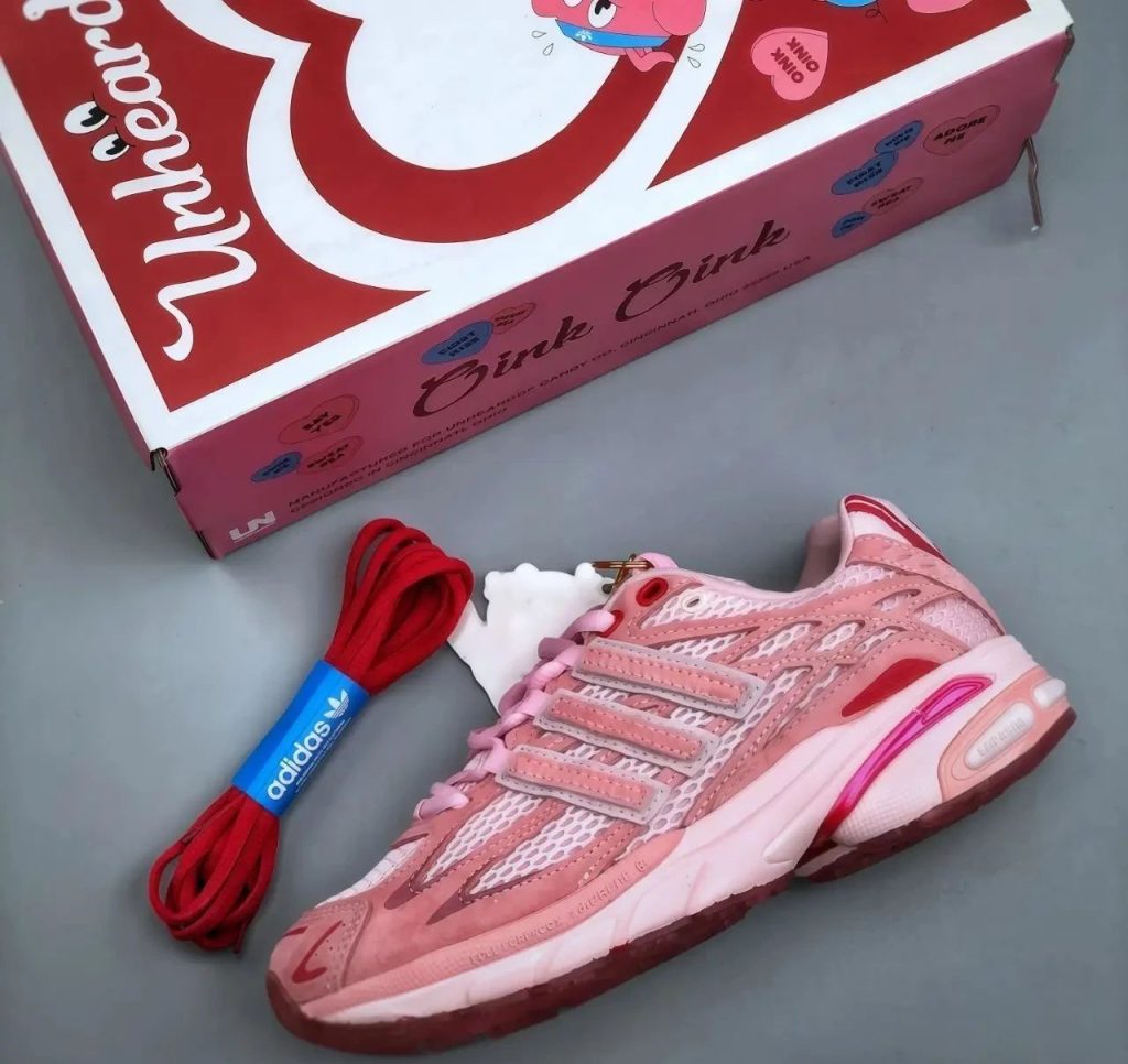 机能情侣鞋新标杆！adidas联名「小猪鞋」开启双色攻势插图1