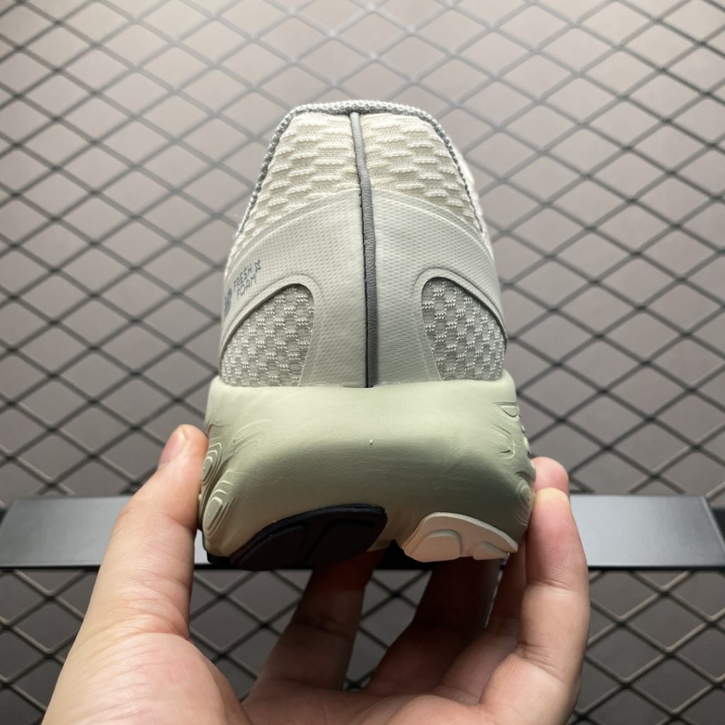 New Balance TRN 新百伦 UTRNWA 运动休闲跑步鞋插图1 New Balance TRN 新百伦 UTRNWA 运动休闲跑步鞋插图1