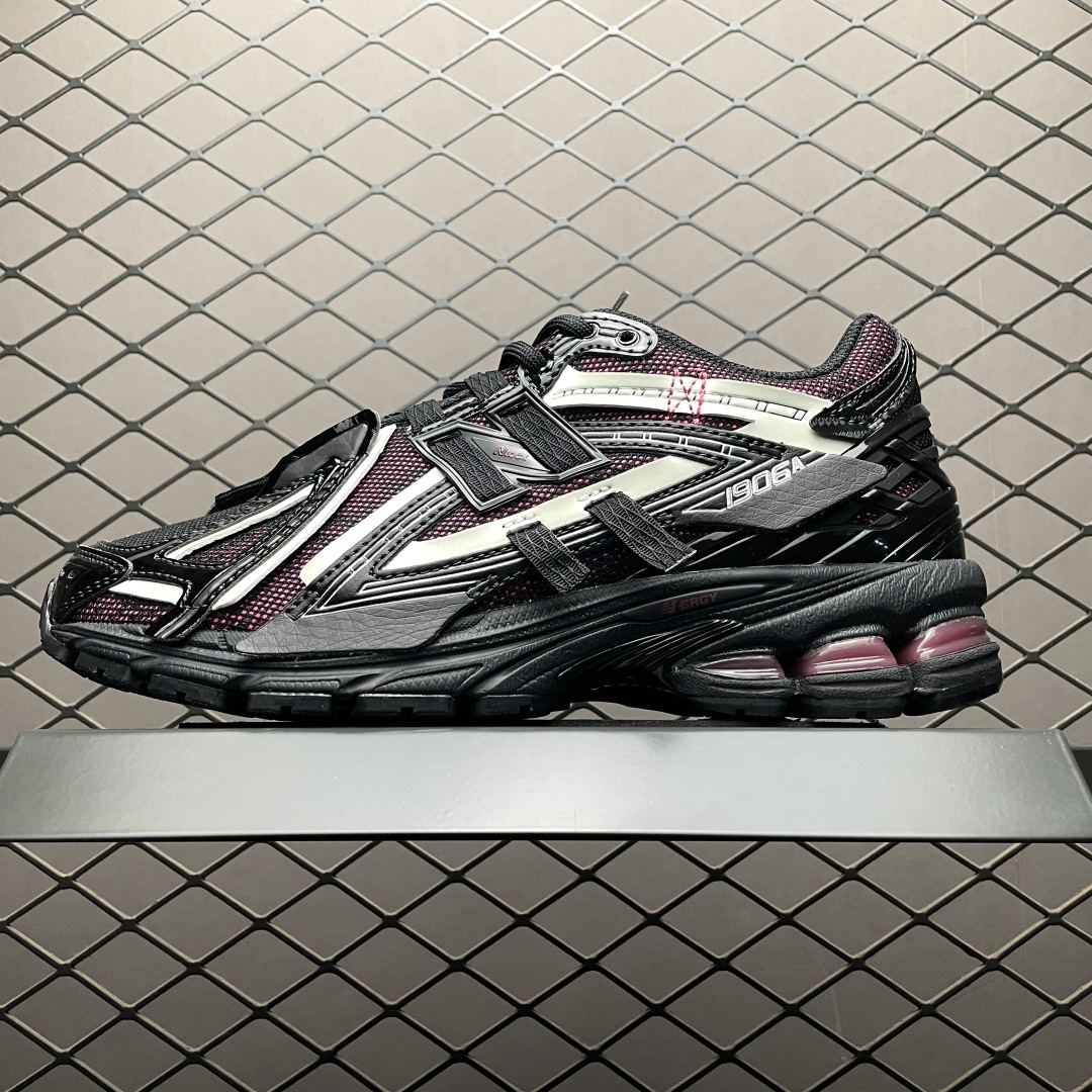 New Balance 新百伦 U1906AD 复古休闲跑步鞋缩略图 New Balance 新百伦 U1906AD 复古休闲跑步鞋缩略图
