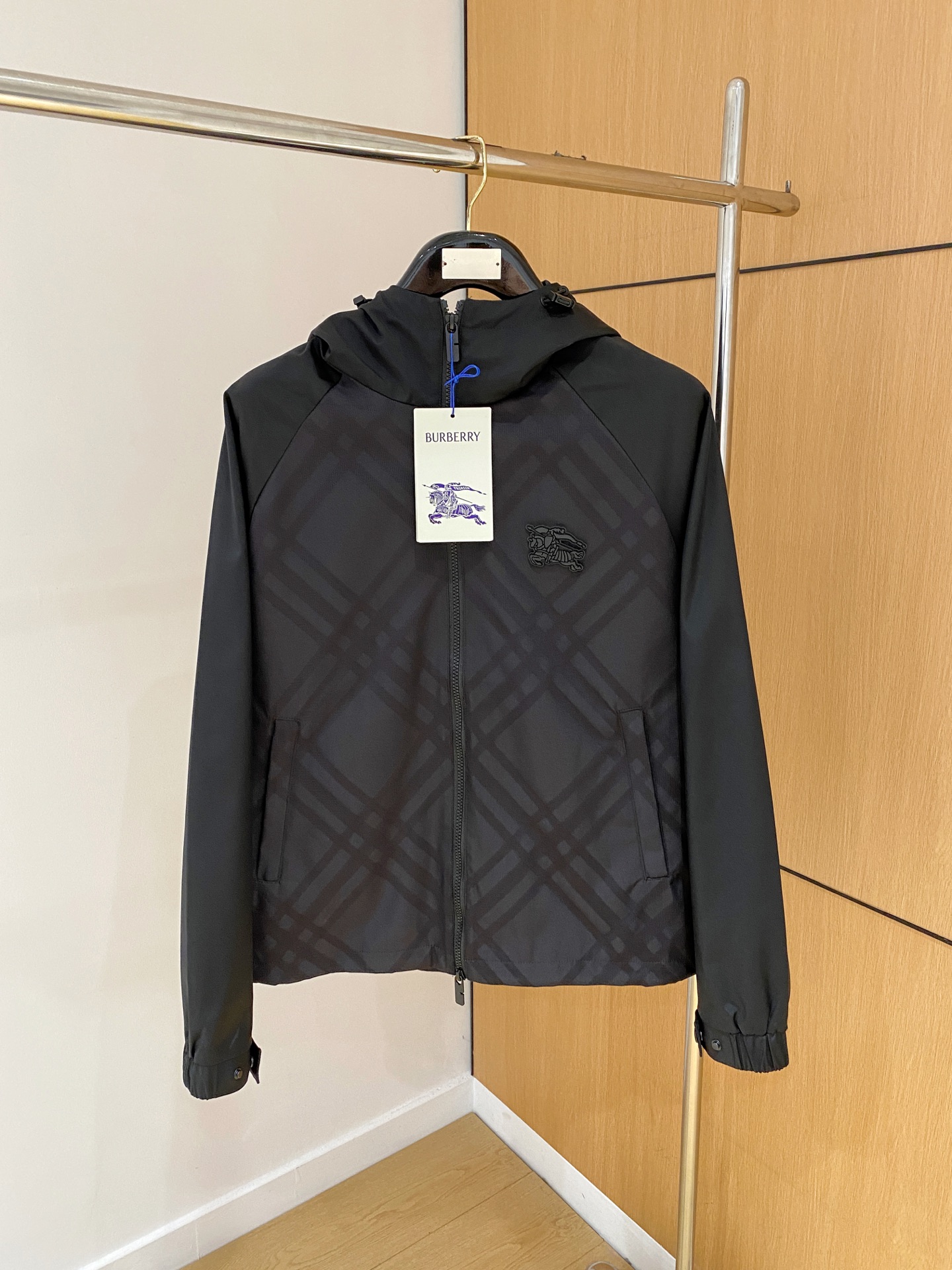 巴宝莉新款夹克外套，秀场新品‼品相非常完美缩略图