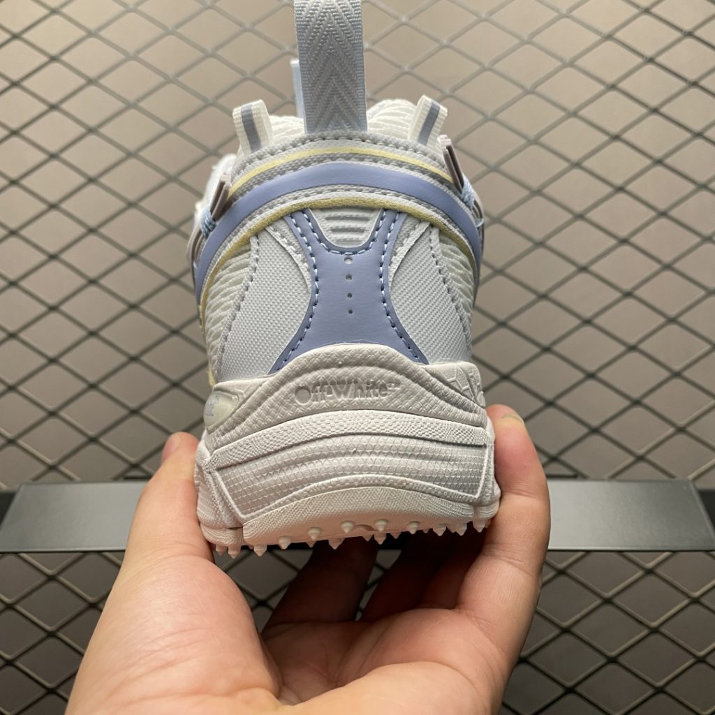莆田顶级纯原Off-White 低帮复古休闲鞋,时尚运动鞋插图1 莆田顶级纯原Off-White 低帮复古休闲鞋,时尚运动鞋插图1