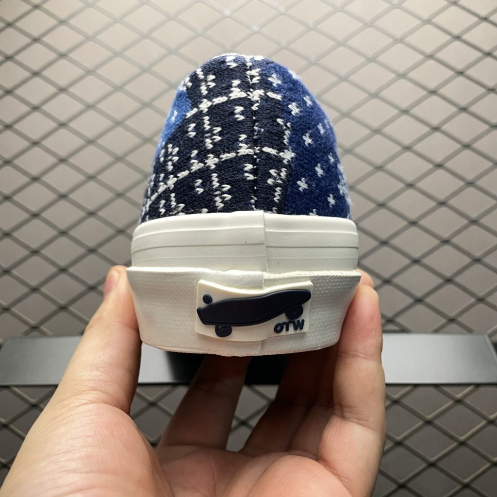 Vans 万斯 Old Skool 低帮休闲板鞋插图1 Vans 万斯 Old Skool 低帮休闲板鞋插图1