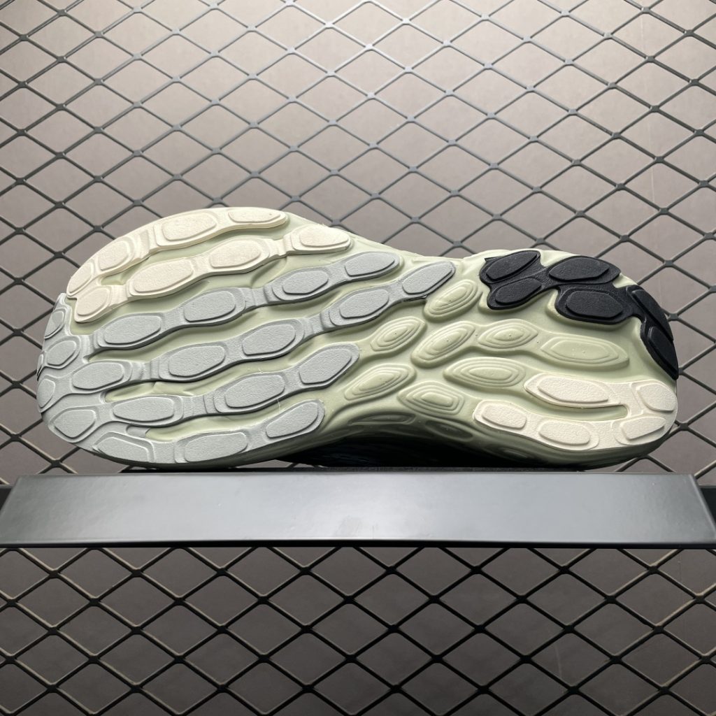 New Balance TRN 新百伦 UTRNWA 运动休闲跑步鞋插图2 New Balance TRN 新百伦 UTRNWA 运动休闲跑步鞋插图2