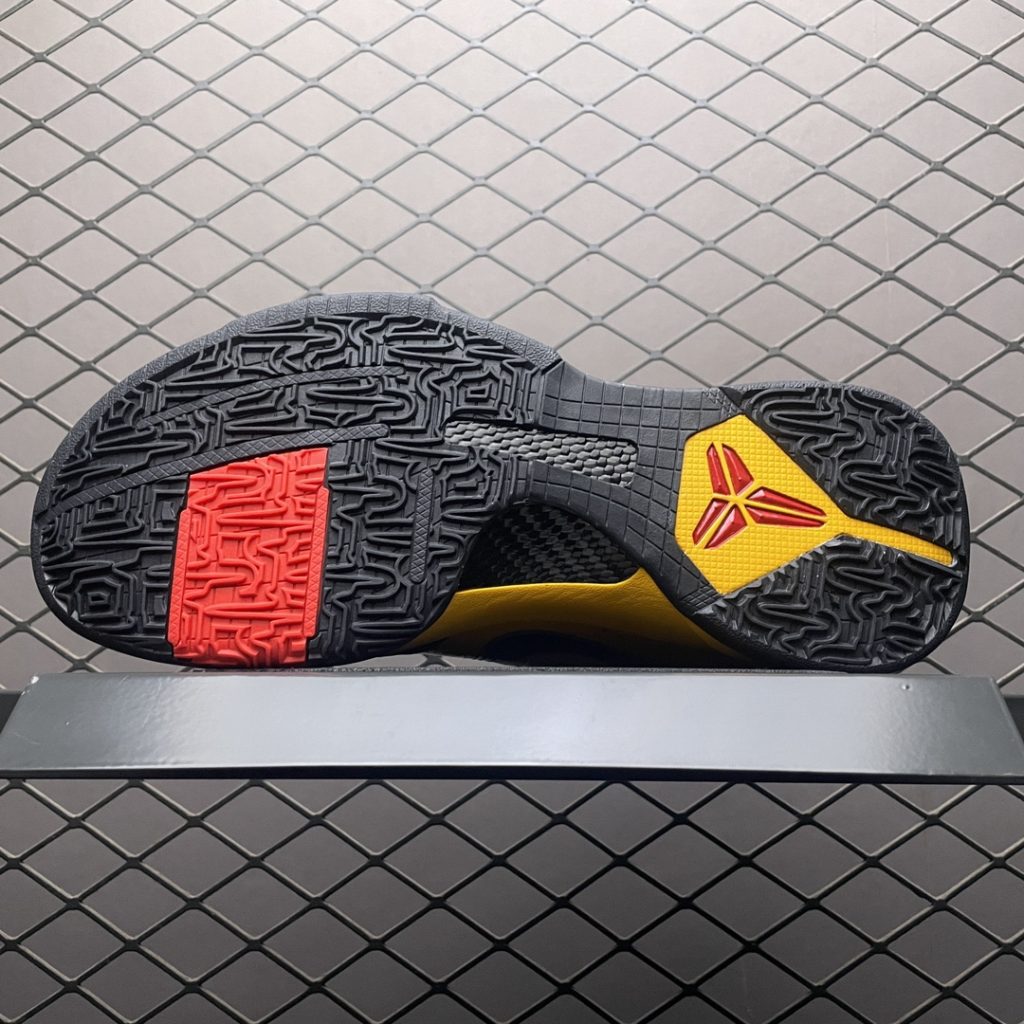Nike GT Cut 3 Turbo“李小龙”将于 2025 年秋季发售插图1