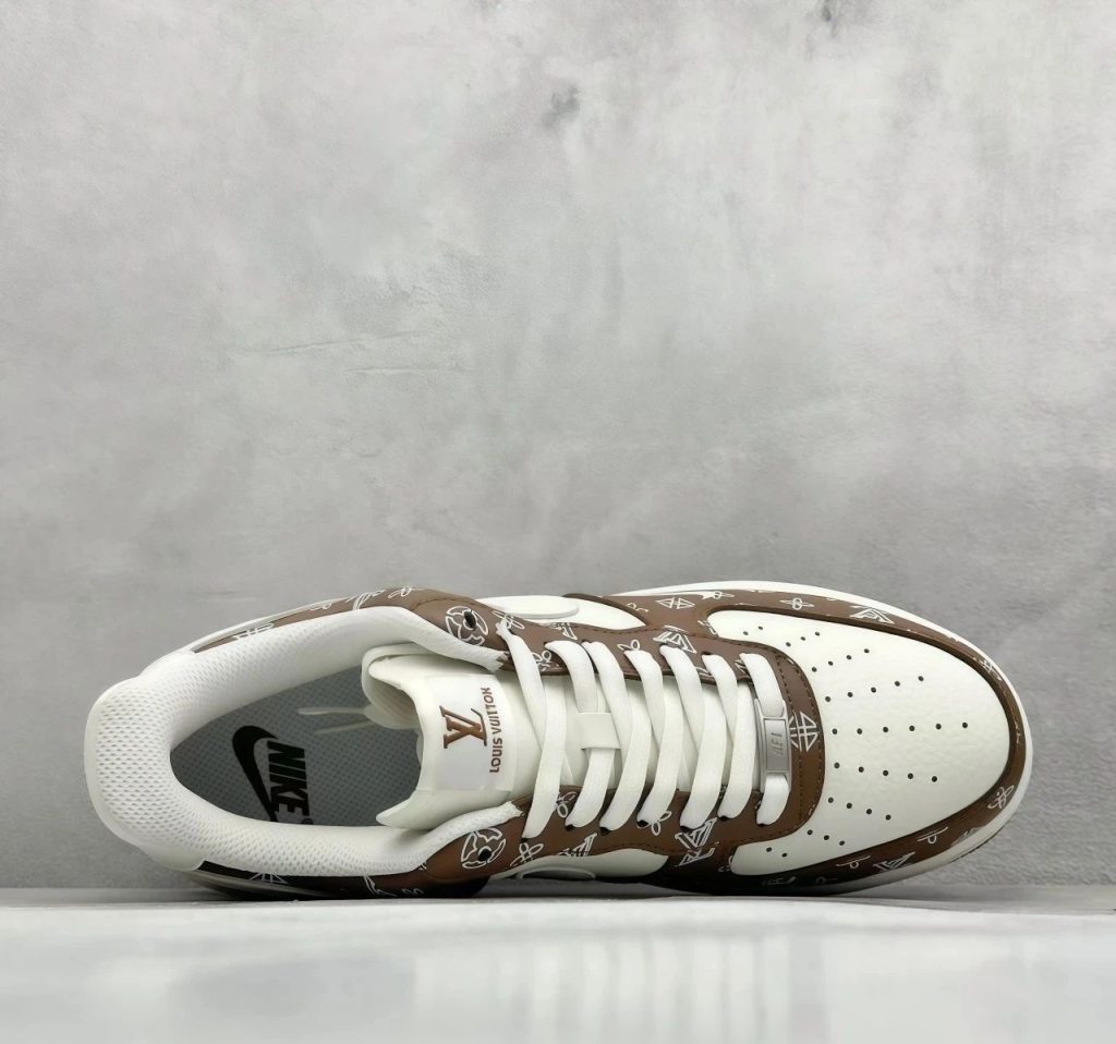 融合遗产的奢华之作：Nike Air Force 1’07 Low LV联名奶白棕插图2
