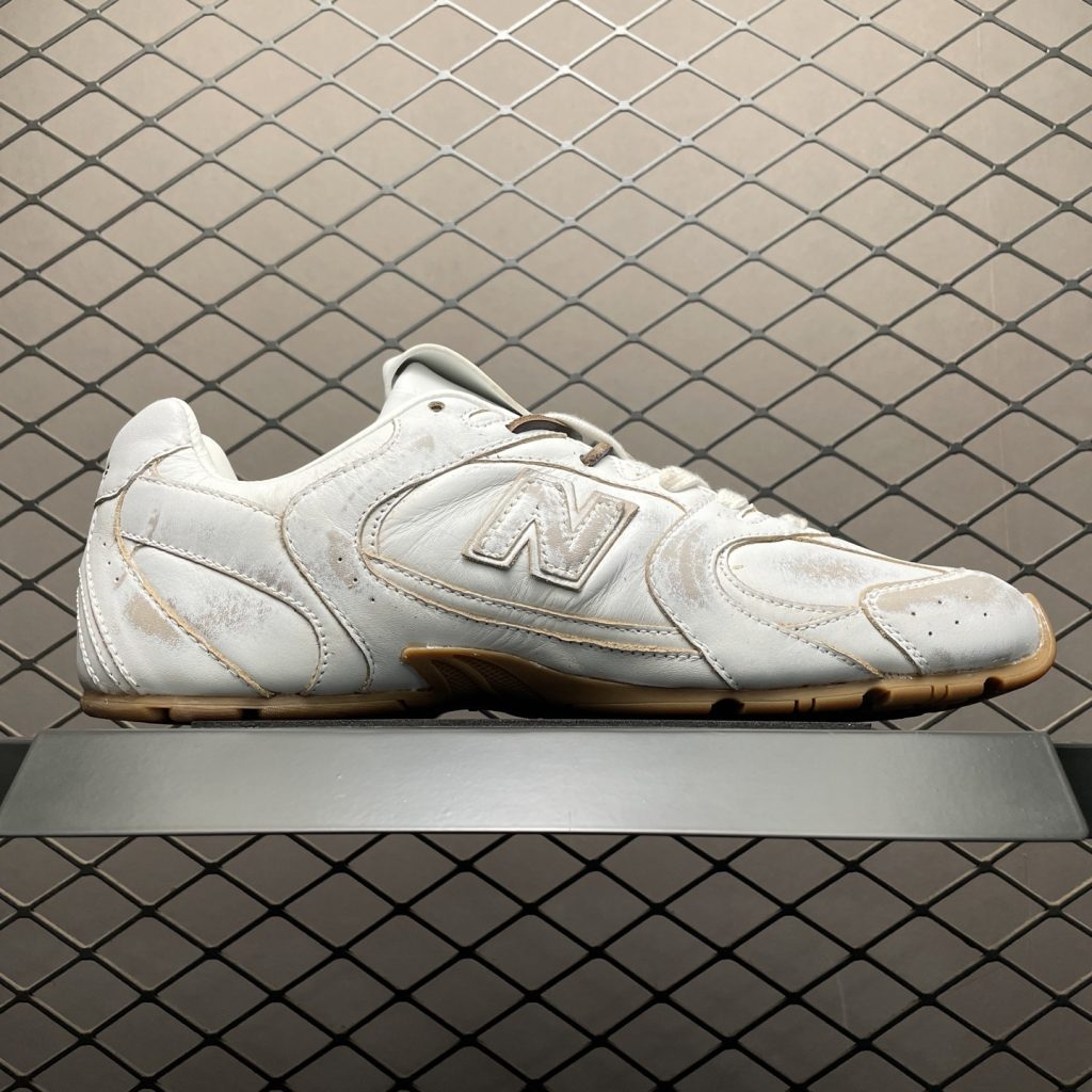 纯原 Miu Miu x New Balance 新百伦 缪缪联名款复古休闲鞋插图 纯原 Miu Miu x New Balance 新百伦 缪缪联名款复古休闲鞋插图
