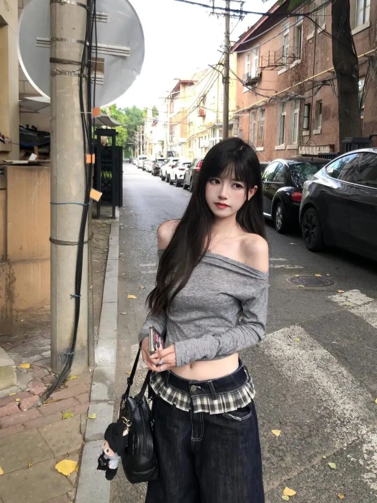 2025最新潮女颜值穿搭：【韩里韩气过秋个性穿搭】插图