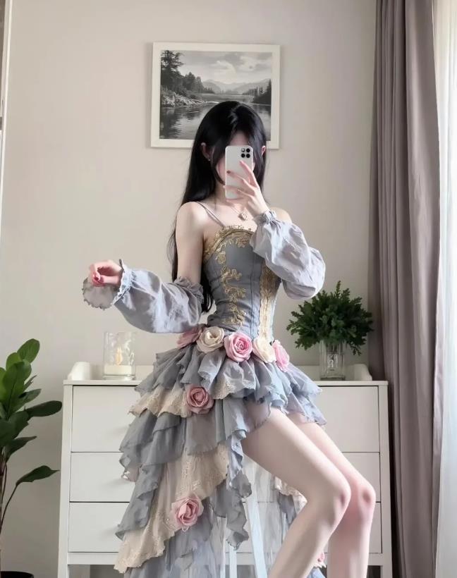 2025最新美女颜值穿：超好看的洛丽塔穿搭缩略图