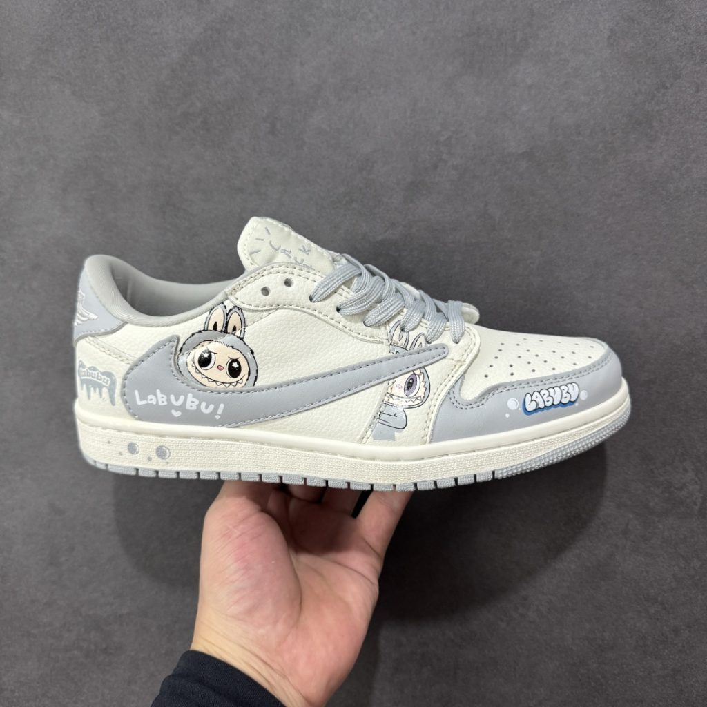 拉布布AJ1 低帮梦幻灰白倒钩乔丹1代 aj1 乔1乔丹篮球鞋插图 拉布布AJ1 低帮梦幻灰白倒钩乔丹1代 aj1 乔1乔丹篮球鞋插图