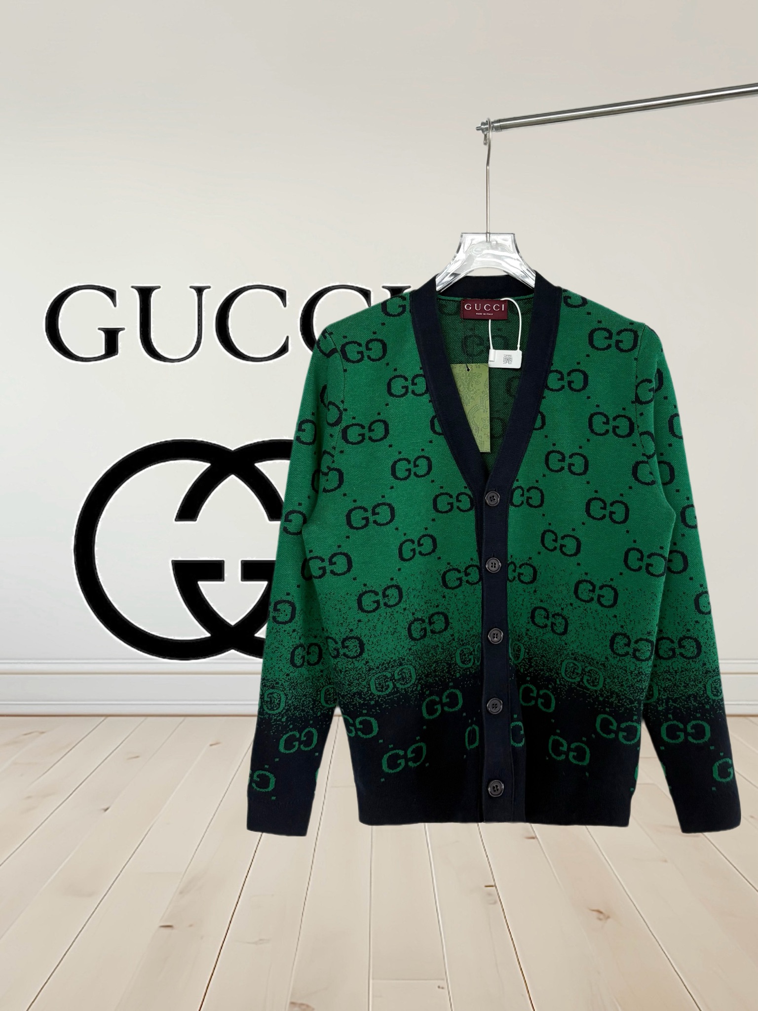 [高版本] Gucci 古驰渐变毛衣针织开衫，经典双 G 满印缩略图