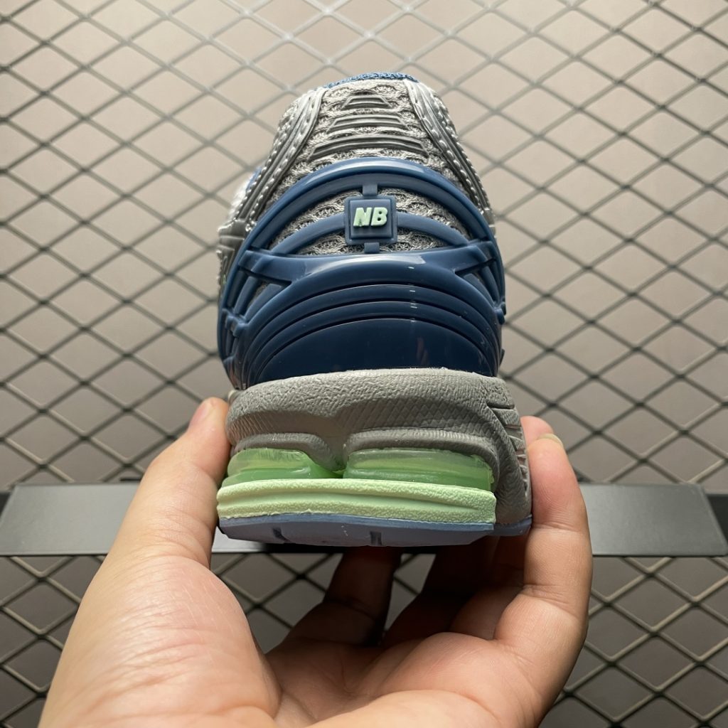 New Balance 新百伦 U1906RCR 复古休闲跑步鞋插图1 New Balance 新百伦 U1906RCR 复古休闲跑步鞋插图1