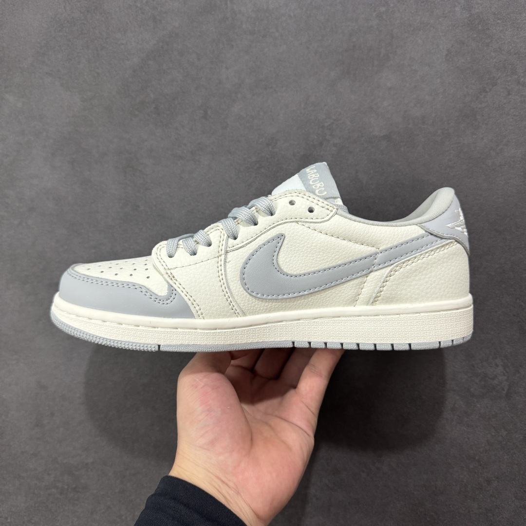 拉布布AJ1 低帮梦幻灰白倒钩乔丹1代 aj1 乔1乔丹篮球鞋缩略图 拉布布AJ1 低帮梦幻灰白倒钩乔丹1代 aj1 乔1乔丹篮球鞋缩略图