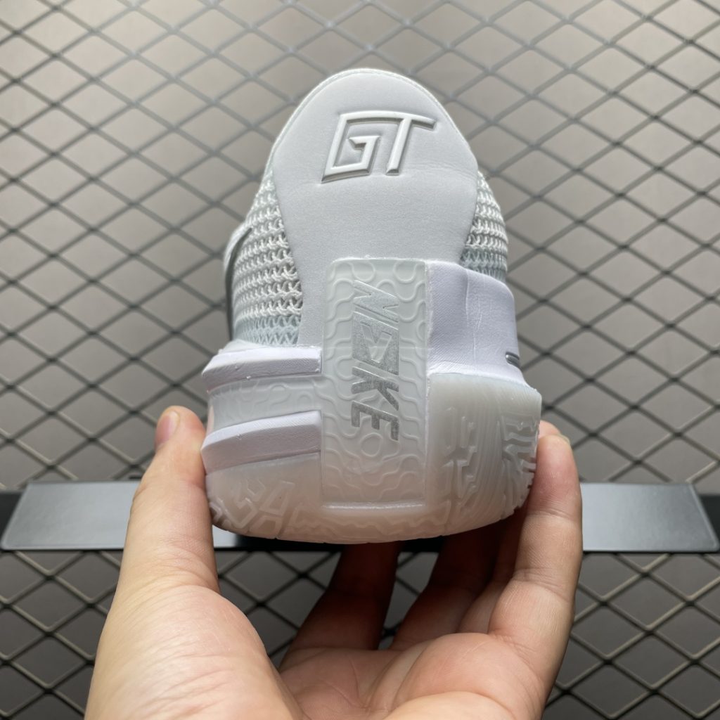 GT Cut 2代的外底纹路设计是否会影响其抓地力？插图1