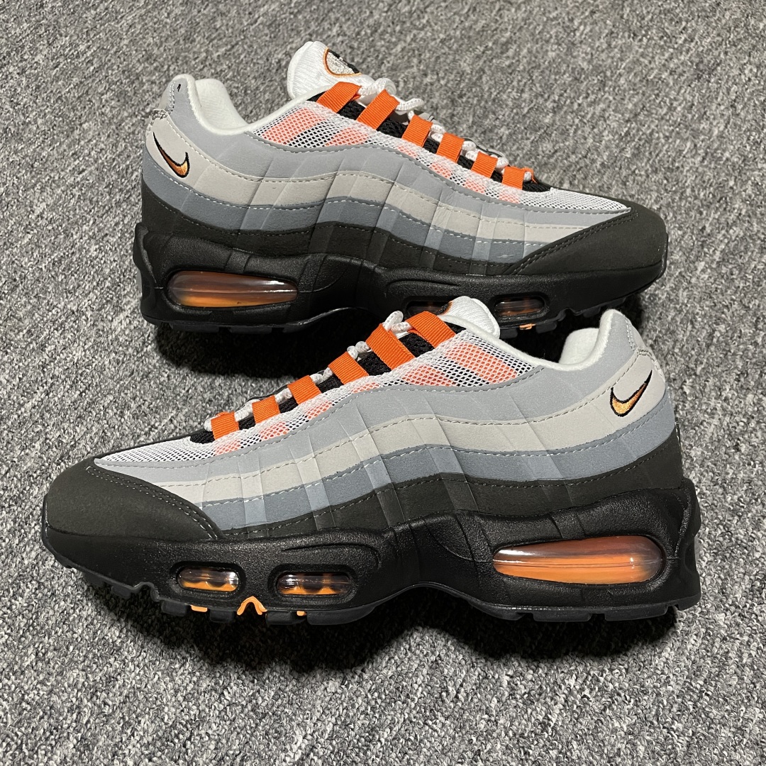 Air Max 95 OG 的不同配色版本中，哪些最适合夏季穿着？缩略图