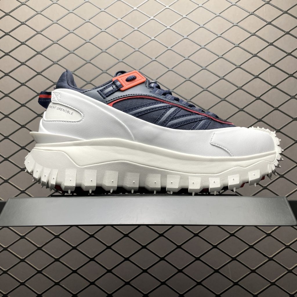 莆田顶级纯原Moncler 盟可睐/蒙口抗撕裂材质山地户外鞋插图 莆田顶级纯原Moncler 盟可睐/蒙口抗撕裂材质山地户外鞋插图