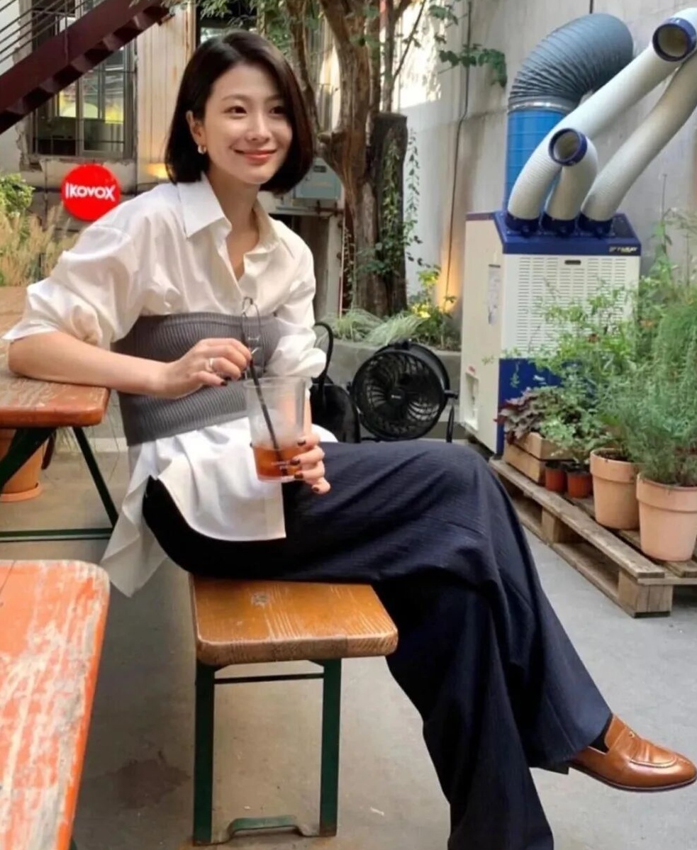 早秋韩剧女主风|衬衫这样穿,松弛感直接拉满缩略图 早秋韩剧女主风|衬衫这样穿,松弛感直接拉满缩略图