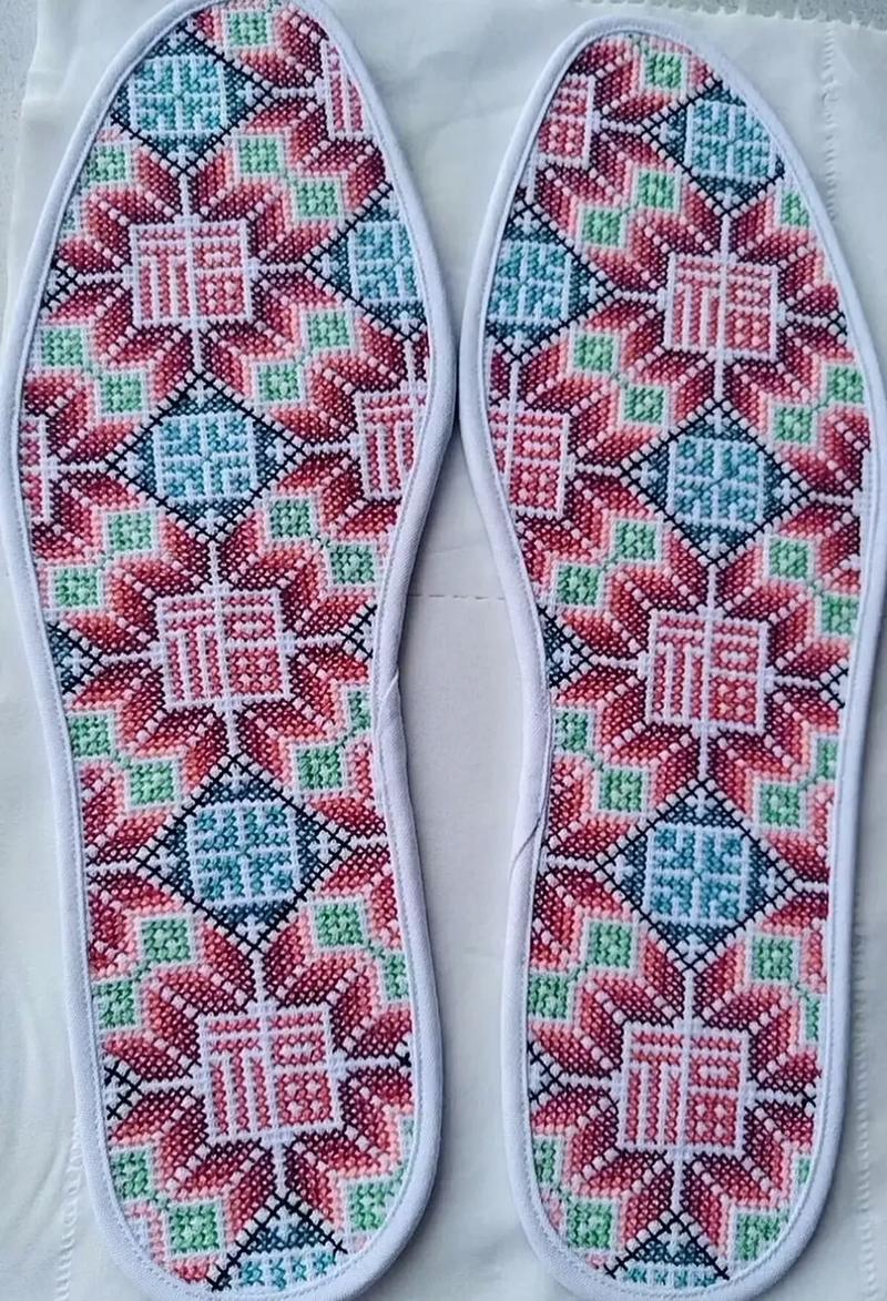 推荐几款适合不同鞋子的鞋垫品牌。搭配鞋垫必看缩略图 推荐几款适合不同鞋子的鞋垫品牌。搭配鞋垫必看缩略图