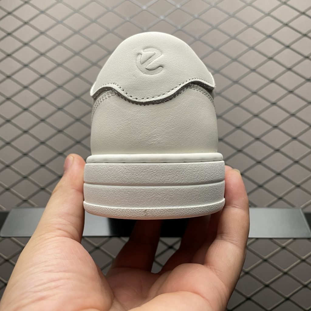 ECCO 爱步 新款真皮舒适时尚休闲板鞋 柔酷7号系列插图1