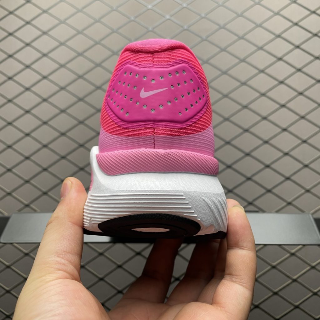 NK Air Zoom Structure 26 网面跑步鞋插图1