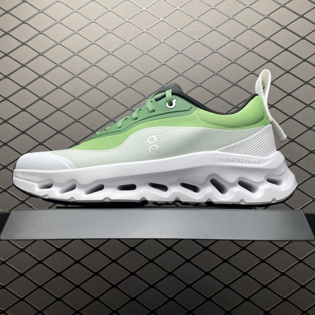 Norda 001这款鞋的鞋舌和鞋领设计有什么特别之处？插图