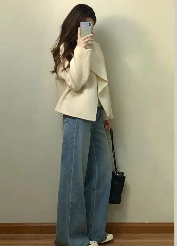 秋日穿搭|奶系温柔与复古松弛的碰撞插图 秋日穿搭|奶系温柔与复古松弛的碰撞插图