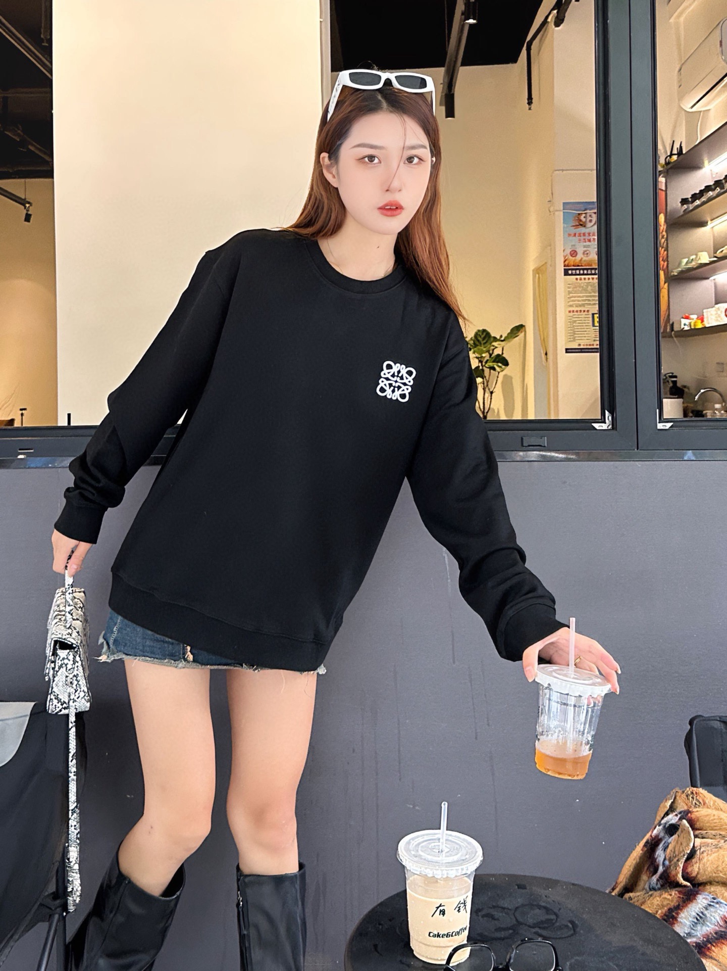Loewe /罗意威 经典刺绣logo圆领卫衣缩略图 Loewe /罗意威 经典刺绣logo圆领卫衣缩略图
