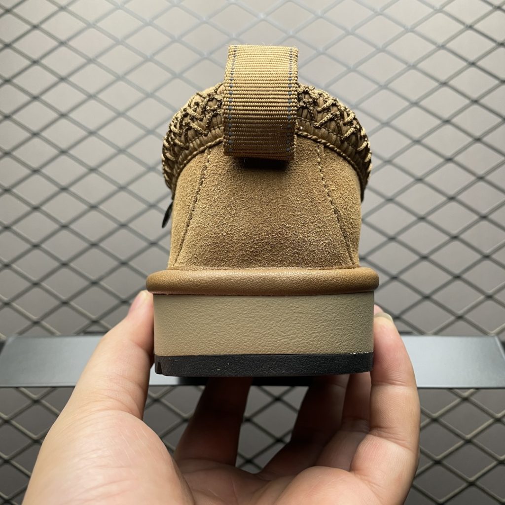 平台外贸专供 UGG Tasman GTX 冬季中性雪地鞋插图1 平台外贸专供 UGG Tasman GTX 冬季中性雪地鞋插图1