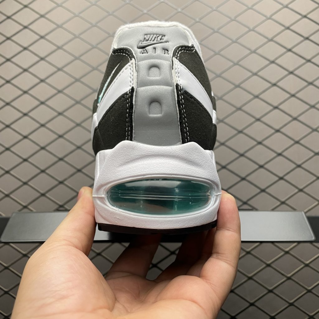 NK Air Max 95 低帮休闲运动鞋 IM7409-100大厂出品 品质板正 性价比无敌插图1 NK Air Max 95 低帮休闲运动鞋 IM7409-100大厂出品 品质板正 性价比无敌插图1