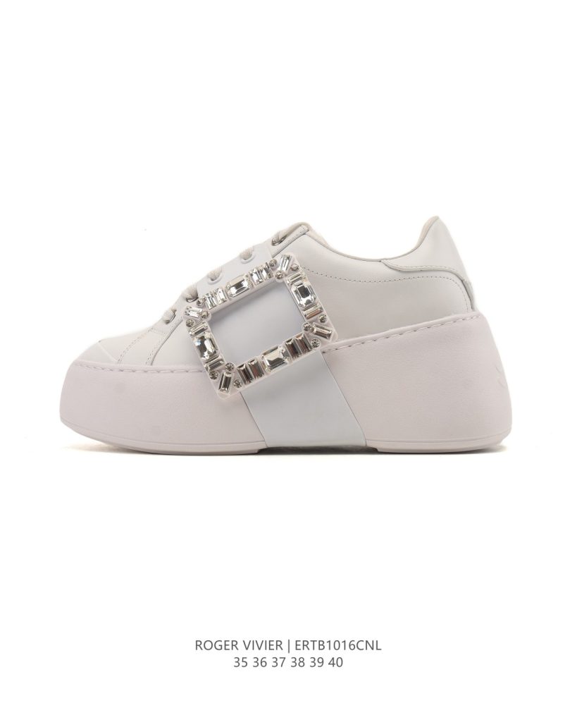 ROGER VIVIER/罗杰维维亚 皮革 休闲 平底 单鞋 橡胶 时尚休闲 板鞋插图 ROGER VIVIER/罗杰维维亚 皮革 休闲 平底 单鞋 橡胶 时尚休闲 板鞋插图