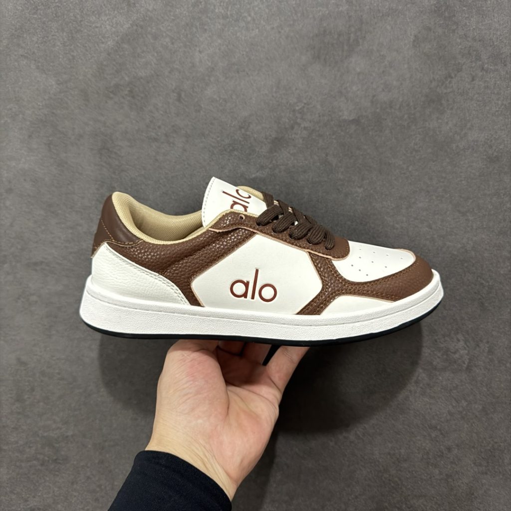 ALO x01 CLASSIC板鞋适合搭配工装裤吗?插图 ALO x01 CLASSIC板鞋适合搭配工装裤吗?插图