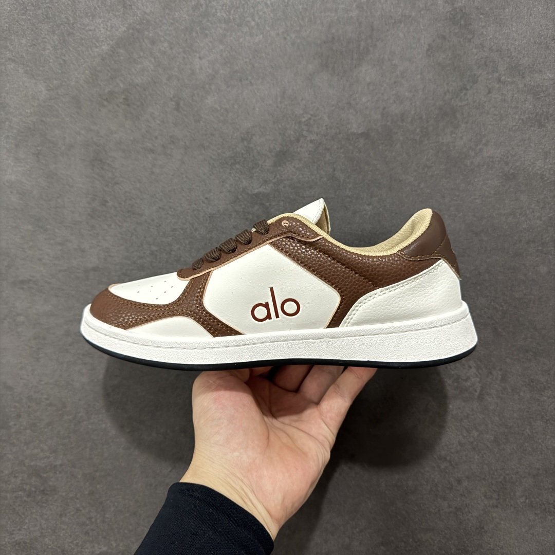 ALO x01 CLASSIC板鞋适合搭配工装裤吗?缩略图 ALO x01 CLASSIC板鞋适合搭配工装裤吗?缩略图