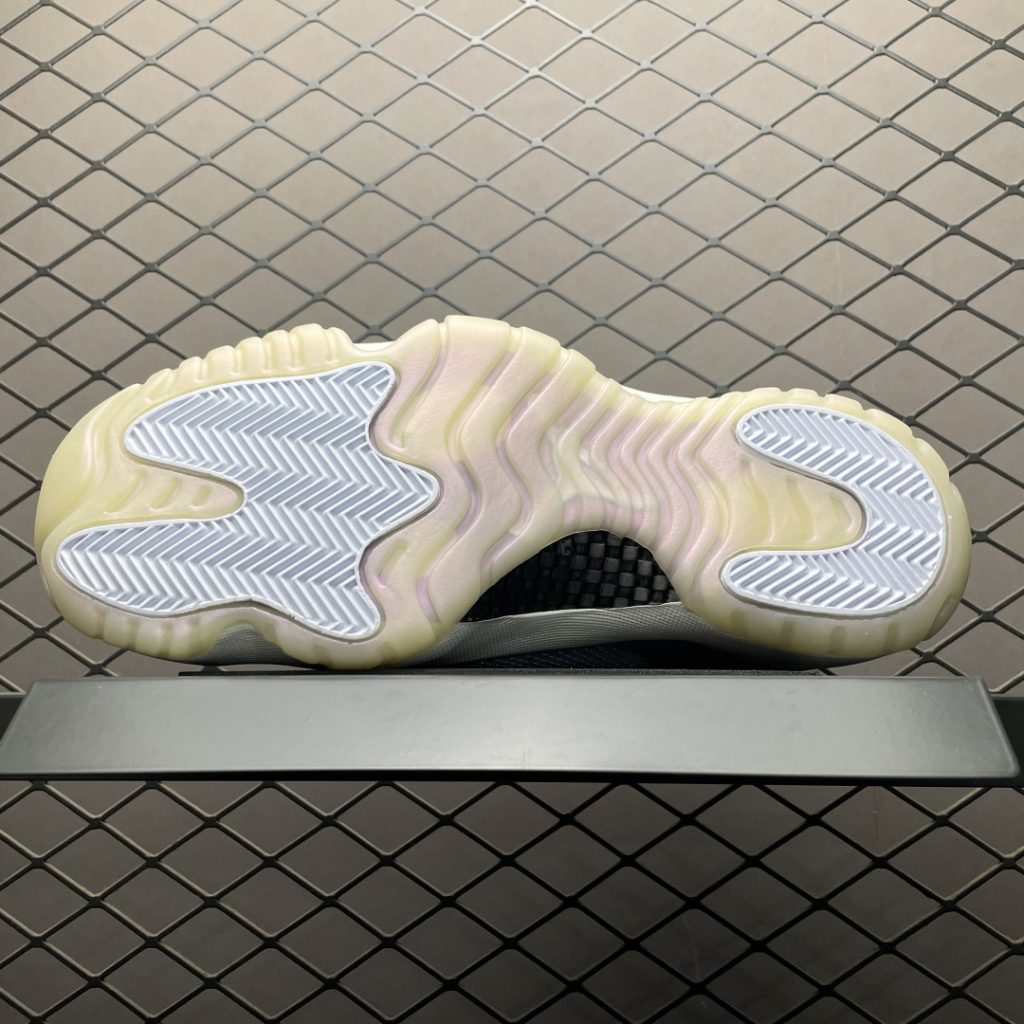 Air Jordan 11 AJ11乔11 文化篮球鞋 ” NYC ” 蛇年限定男子文化篮球鞋插图1 Air Jordan 11 AJ11乔11 文化篮球鞋 ” NYC ” 蛇年限定男子文化篮球鞋插图1